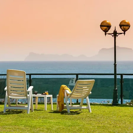 Holiday Family - Big On The Swimming Pool In Front Of Capri Apartamento *