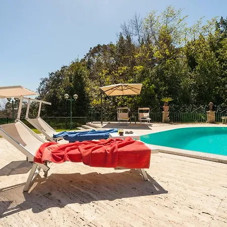 Holiday Family - Big On The Swimming Pool In Front Of Capri *